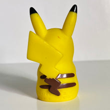 Cargar imagen en el visor de la galería, Pokémon - Pikachu - Finger Puppet
