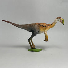 Cargar imagen en el visor de la galería, Struthiomimus altus - Trading Figure - Miniature (033)

