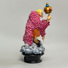Cargar imagen en el visor de la galería, One Piece - Donquixote Doflamingo - Figure - Chess Piece
