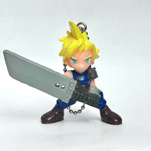 Load image into Gallery viewer, Final Fantasy VII - Cloud Strife - FF VII Swing - Figure Keychain
