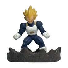 Cargar imagen en el visor de la galería, Dragon Ball Z - Vegeta SSJ - Figure - DBC2
