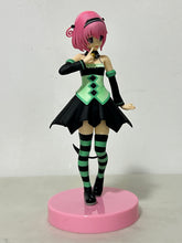 Load image into Gallery viewer, To LOVEru - Momo Belia Deviluke - Figure

