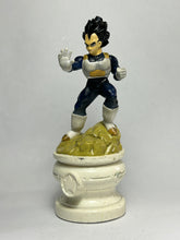 Cargar imagen en el visor de la galería, Dragon Ball Z - Vegeta - Chess Piece - Queen

