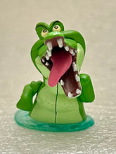 Cargar imagen en el visor de la galería, Peter Pan - Tick Tock the Crocodile - Disney Choco Party Part 2 - Trading Figure (037)
