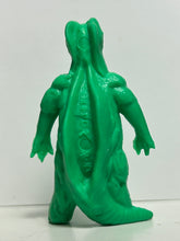 Load image into Gallery viewer, Ultraman Leo - Vekira - Eraser Figure - Keshigomu
