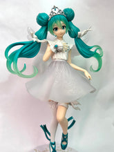 Load image into Gallery viewer, Piapro Characters - Hatsune Miku - SPM Figure - 15th Anniversary KEI Ver.
