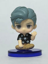Cargar imagen en el visor de la galería, TinyTan - RM - Mini Figure - Suwarasetai - BTS
