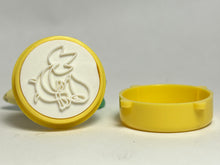 Cargar imagen en el visor de la galería, Pokémon - Snivy / Tsutarja - Stamp

