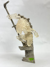 Cargar imagen en el visor de la galería, Predator 2: Chimasuta - Wounded Stealth Predator
