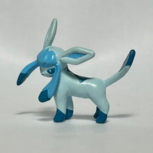 Cargar imagen en el visor de la galería, Pokémon DP - Glaceon - Mini Figure
