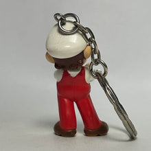 Cargar imagen en el visor de la galería, New Super Mario Bros. - Fire Mario - Figure Keychain
