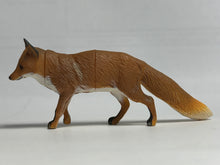 Cargar imagen en el visor de la galería, Red fox - Trading Figure - Miniature - 152
