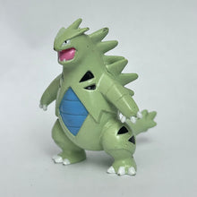 Load image into Gallery viewer, Pokémon - Tyranitar - Trading Figure - Moncolle (2nd Gen) (248)
