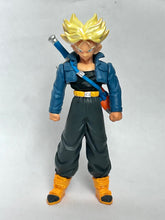 Cargar imagen en el visor de la galería, Dragon Ball Z - Future Trunks SSJ - Trading Figure - HG
