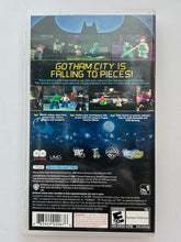 Cargar imagen en el visor de la galería, LEGO Batman: The Videogame - PSP - PlayStation Portable - NTSC - Box &amp; Manual (ULUS-10380)

