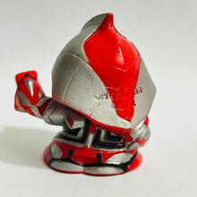 Cargar imagen en el visor de la galería, Ultraman Nexus - Junis - Finger Puppet - SD Figure
