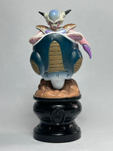 Cargar imagen en el visor de la galería, Dragon Ball Z - Frieza - First Form - Final Form - Chess Piece - Queen
