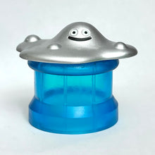 Cargar imagen en el visor de la galería, Dragon Quest Bottlecap Collection -Friends of the slime- - Hagure Metal
