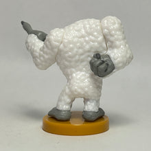 Cargar imagen en el visor de la galería, Monsters Inc. - Yeti - Trading Figure - Choco Egg (46)
