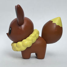 Cargar imagen en el visor de la galería, Pokémon - Eievui / Eevee - Poké Doll Figure Collection
