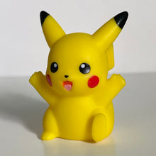 Cargar imagen en el visor de la galería, Pokémon Diamond &amp; Pearl - Pikachu - Finger Puppet
