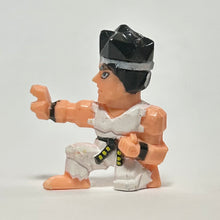 Load image into Gallery viewer, Virtua Fighter - Yuuki Akira - Mini Figure

