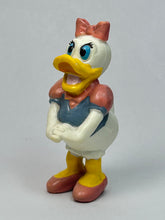 Cargar imagen en el visor de la galería, Disney Characters - Daisy Duck - Vintage Mini Figure
