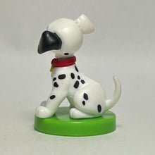 Cargar imagen en el visor de la galería, One Hundred and One Dalmatians - Patch - Trading Figure - Choco Egg (101)
