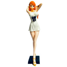 Cargar imagen en el visor de la galería, One Piece - Nami - Glitter &amp; Glamours - Movie Style Figure
