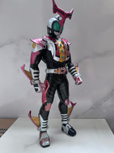 Load image into Gallery viewer, Kamen Rider Kabuto - Hyper Form Clock Up Mode - Super Size Soft Vinyl Figure
