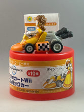 Cargar imagen en el visor de la galería, Mario Kart Wii - Princess Daisy - Pull-back Car
