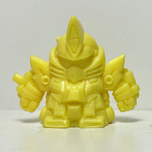 Load image into Gallery viewer, SD Gundam - Red Warrior Kai Gundam - Keshi - Eraser Figure
