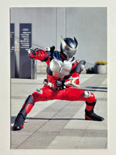 Cargar imagen en el visor de la galería, Kamen Rider - Dragon Rider Kick - Trading Card - No. 091
