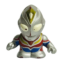 Cargar imagen en el visor de la galería, Ultraman Dyna - Trading Figure - Soft Vinyl

