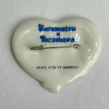 Cargar imagen en el visor de la galería, Osomatsu-san - Matsuno Karamatsu - Tuxedo Sam - PukuPuku Badge
