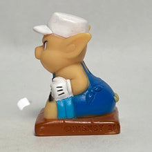 Cargar imagen en el visor de la galería, Three Little Pigs - Practical Pig - Trading Figure (14)
