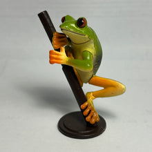 Load image into Gallery viewer, Red-eyed tree frog - Trading Figure - Miniature (07)
