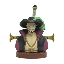 Cargar imagen en el visor de la galería, One Piece - Dracule Mihawk - Trading Figure - Choco Egg (14)
