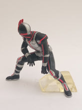 Cargar imagen en el visor de la galería, Kamen Rider 555 - Kamen Rider Faiz - HG Series KR 34 Tanjou! KR Kabuto Hen
