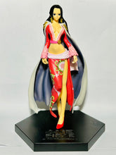 Load image into Gallery viewer, One Piece - Boa Hancock - OP DX Ouka Shichibukai Figure (vol.4)
