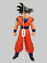 Cargar imagen en el visor de la galería, Dragon Ball Z - Son Goku - Super Size Soft Vinyl Figure
