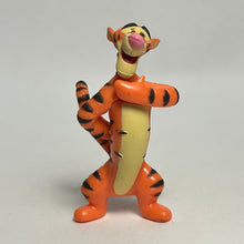 Cargar imagen en el visor de la galería, Winnie the Pooh - Tigger - Trading Figure - Choco Egg (003)
