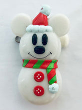 Load image into Gallery viewer, Disney Characters - Mickey Mouse - Light-up Badge - Snowman
