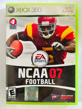 Cargar imagen en el visor de la galería, NCAA Football 07 - Xbox 360 - NTSC - Boxed
