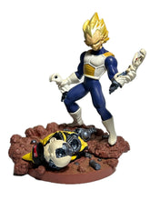 Cargar imagen en el visor de la galería, Dragon Ball Z - Vegeta SSJ / Android 19 - Trading Figure - DBZ Imagination 3
