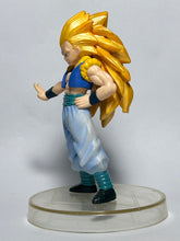 Load image into Gallery viewer, Dragon Ball Z - Gotenks SSJ3 - Trading Figure

