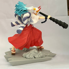 Cargar imagen en el visor de la galería, One Piece - Yamato - Senkou Zekkei - Figure
