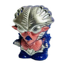 Cargar imagen en el visor de la galería, Ultraman Zearth - Alien Benzene - Finger Puppet
