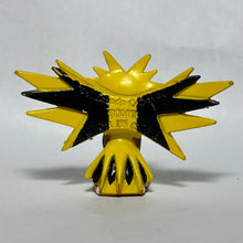 Load image into Gallery viewer, Pokémon - Zapdos - Trading Figure - Monster Collection
