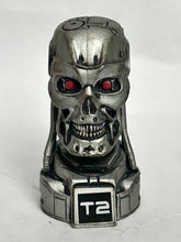 Load image into Gallery viewer, Terminator 2: JUDGMENT DAY - T-800 Endoskeleton Head - Mini Figure - Matte ver. (Secret)
